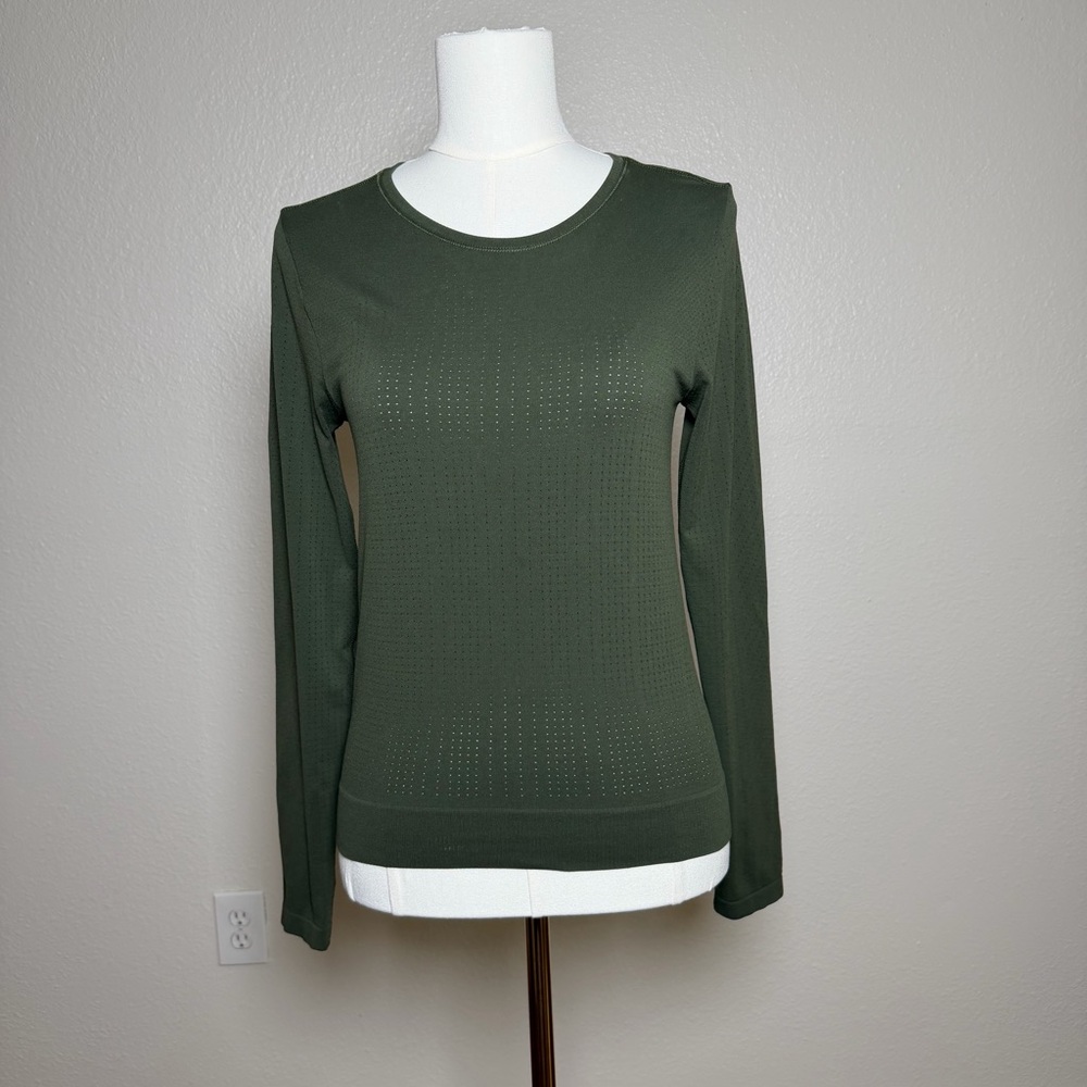 Athleta Green Long Sleeve Seamless Top